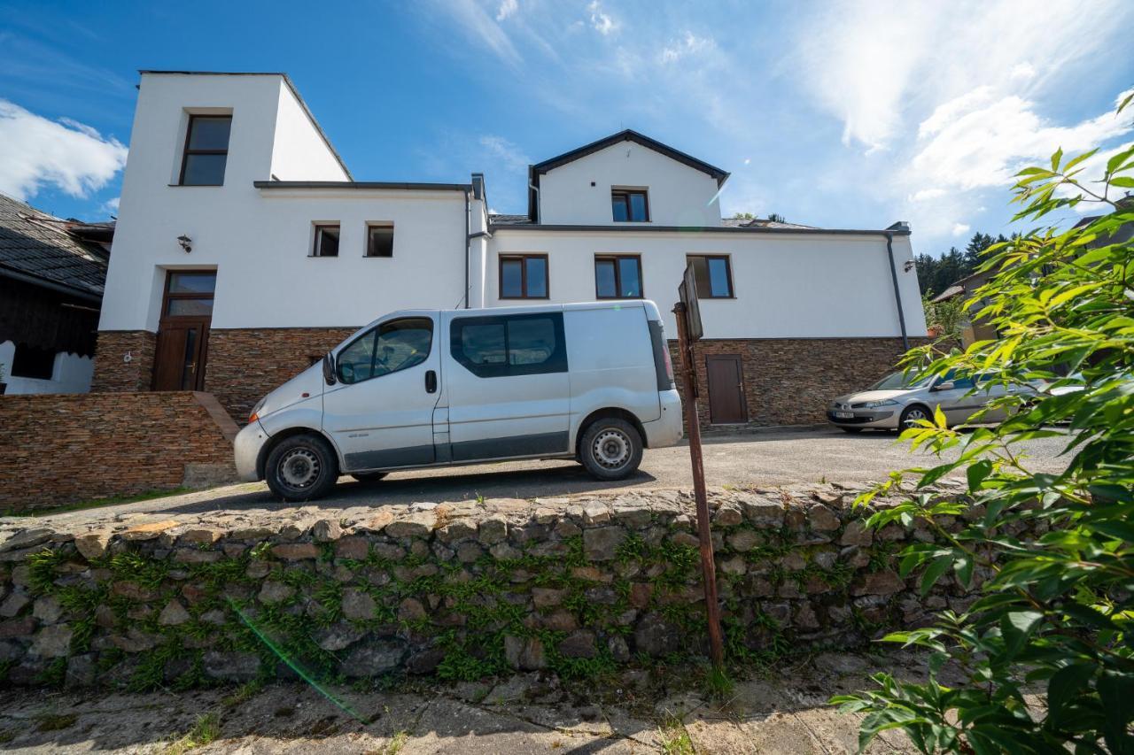 Na Sumave Apartment *